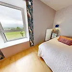 Дом отдыха La Clef Decamp Maison Des Bruyeres 25pers Jacuzzi, Billard Baby Le Beny-Bocage