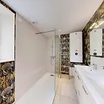 Dom wakacyjny La Clef Decamp Maison Des Bruyeres 25pers Jacuzzi, Billard Baby Le Bény-Bocage