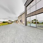 Dom wakacyjny La Clef Decamp Maison Des Bruyeres 25pers Jacuzzi, Billard Baby Le Bény-Bocage